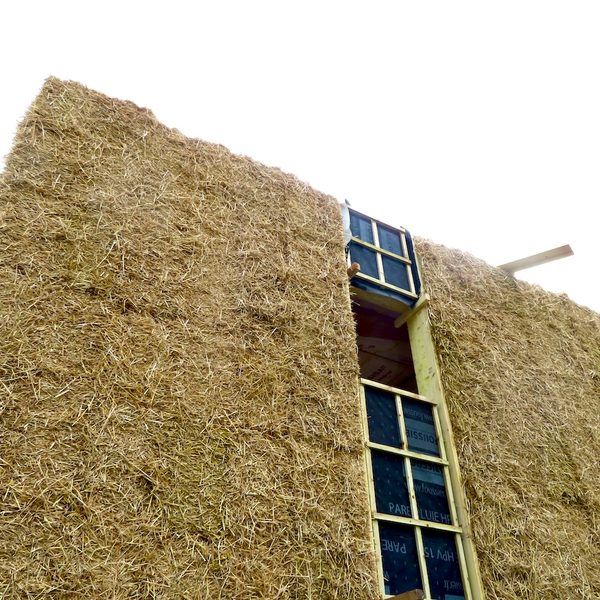 Maison en ossature bois et isolée en paille